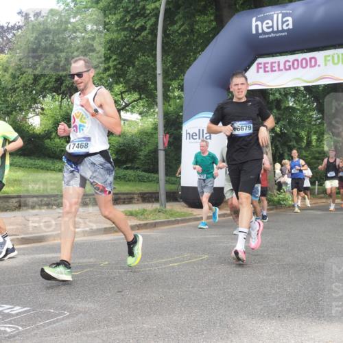 29.06.2025 - hella hamburg halbmarathon KatJ http://msf.ph/oto/8301502 29.06.2025 10:43:23 Zwischen KM18-KM19 1972, 2982, 3042, 4152, 4594, 5418, 7037, 8255, 8393 meine-sportfotos.de