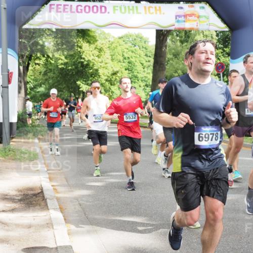29.06.2025 - hella hamburg halbmarathon MichiJ http://msf.ph/oto/8301606 29.06.2025 10:34:45 Zwischen KM18-KM19 1604, 3087, 5459, 5532, 5889, 6421, 6691, 6978, 8142, 8482, 8981, 9386, 9529, 9786, 11185, 11858, 12171, 12891, 13698, 13728, 14045, 14415, 15157, 15451, 15611, 15684, 15741, 15825, 15973, 17353, 17461, 17669, 17718, 19209 meine-sportfotos.de