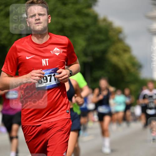 29.06.2025 - hella hamburg halbmarathon Dr. Thomas Lammeyer http://msf.ph/oto/8301723 29.06.2025 10:16:25 Kennedybrücke 1249, 1610, 1785, 1850, 1851, 2963, 2964, 3182, 3248, 3262, 3363, 4453, 5150, 5166, 5176, 6822, 6871, 7014, 7907, 8206, 8207, 8917, 8971, 9428, 10067, 10402, 10685, 11025 meine-sportfotos.de