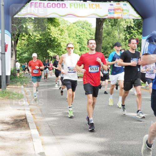 29.06.2025 - hella hamburg halbmarathon MichiJ http://msf.ph/oto/8301739 29.06.2025 10:34:46 Zwischen KM18-KM19 1604, 3087, 5459, 5532, 5889, 6421, 6691, 6978, 8142, 8482, 8981, 9386, 9529, 9786, 11185, 11858, 12651, 12891, 13698, 13728, 14045, 14415, 15149, 15157, 15451, 15611, 15684, 15741, 15825, 15973, 17461, 17669, 17718, 19209 meine-sportfotos.de
