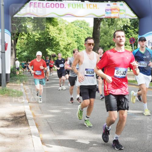 29.06.2025 - hella hamburg halbmarathon MichiJ http://msf.ph/oto/8301821 29.06.2025 10:34:46 Zwischen KM18-KM19 1604, 3087, 5459, 5532, 5889, 6421, 6691, 6978, 8142, 8482, 8981, 9386, 9529, 9786, 11185, 11858, 12651, 12891, 13698, 13728, 14045, 14415, 15149, 15157, 15451, 15611, 15684, 15741, 15825, 15973, 17461, 17669, 17718, 19209 meine-sportfotos.de