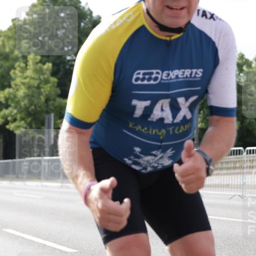 29.06.2025 - hella hamburg halbmarathon Jannik Wohlers http://msf.ph/oto/8301873 29.06.2025 08:56:51 Lombardsbrücke  meine-sportfotos.de