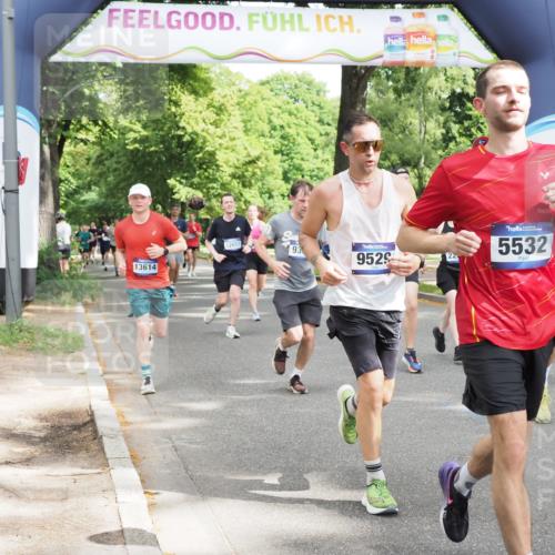 29.06.2025 - hella hamburg halbmarathon MichiJ http://msf.ph/oto/8301894 29.06.2025 10:34:46 Zwischen KM18-KM19 1604, 3087, 5459, 5532, 5889, 6421, 6691, 6978, 8142, 8482, 8981, 9386, 9529, 9786, 11185, 11858, 12651, 12891, 13698, 13728, 14045, 14415, 15149, 15157, 15451, 15611, 15684, 15741, 15825, 15973, 17461, 17669, 17718, 19209 meine-sportfotos.de