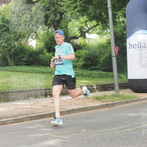 29.06.2025 - hella hamburg halbmarathon KatJ http://msf.ph/oto/8301935 29.06.2025 10:14:06 Zwischen KM18-KM19 7963 meine-sportfotos.de