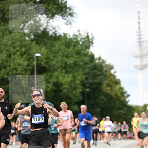29.06.2025 - hella hamburg halbmarathon Dr. Thomas Lammeyer http://msf.ph/oto/8301952 29.06.2025 10:38:01 Kennedybrücke 1189, 1275, 1896, 2038, 2526, 2776, 2933, 3264, 3340, 3345, 3848, 4361, 4433, 4445, 4449, 4807, 4824, 4826, 5075, 5096, 5141, 5557, 5561, 5566, 5569, 5584, 5821, 5822, 5887, 6364, 6515, 6516, 6956, 7027, 7565, 7633, 7653, 7982, 8157, 8277, 8349, 8375, 8377, 8383, 8401, 8620, 9258, 9438, 9706, 9799, 9875, 9995, 10048, 10071, 10561, 10800, 11111, 11229, 11237, 11260 meine-sportfotos.de