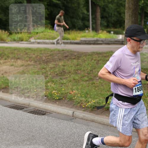 29.06.2025 - hella hamburg halbmarathon Yannick Fuchs http://msf.ph/oto/8301962 29.06.2025 10:37:35 20KM 1675, 1735, 2653, 3697, 4080, 4229, 4318, 5011, 5124, 5477, 7026, 7508, 7635, 9364, 9534, 10099, 10237, 10251, 11177, 12153, 12723, 12776, 13398, 13746, 13807, 14201, 14210, 14226, 14484, 14849, 15255, 15328, 15706, 15851, 15921, 16314, 16338, 18004, 18274, 18304, 18449, 18987, 19009, 19038, 19051, 19229 meine-sportfotos.de