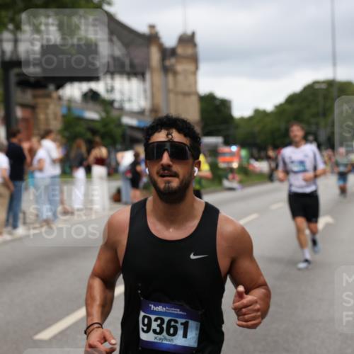 29.06.2025 - hella hamburg halbmarathon Yannick Fuchs http://msf.ph/oto/8302176 29.06.2025 10:49:58 20KM 1130, 1180, 1877, 2378, 2982, 3042, 3048, 4951, 5287, 5465, 5721, 5744, 6759, 7646, 7742, 8255, 8311, 8330, 8639, 8863, 9361, 9562, 9622, 11039, 11143, 11309, 11554, 11638, 12196, 12515, 12858, 13474, 14363, 14461, 15134, 16043, 16375, 16401, 16434, 16625, 16786, 17468, 17615, 18117, 18125, 18212, 18325, 18340, 18495, 18531, 18634, 18741, 18746, 18835, 18966, 19120, 19152 meine-sportfotos.de