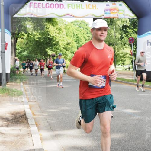 29.06.2025 - hella hamburg halbmarathon MichiJ http://msf.ph/oto/8302200 29.06.2025 10:34:48 Zwischen KM18-KM19 1604, 3087, 5459, 5532, 6421, 6691, 6978, 7599, 7908, 8482, 8981, 9386, 9529, 9786, 11185, 12651, 13614, 13698, 13728, 14045, 14415, 15149, 15451, 15611, 15684, 15741, 15973, 17669, 17718, 19209 meine-sportfotos.de