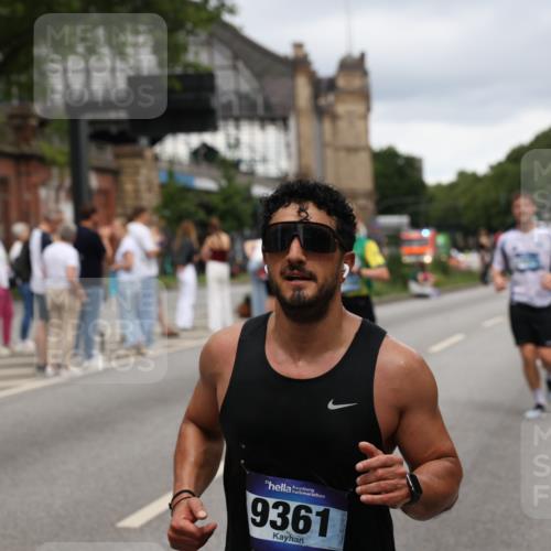 29.06.2025 - hella hamburg halbmarathon Yannick Fuchs http://msf.ph/oto/8302207 29.06.2025 10:49:58 20KM 1130, 1180, 1877, 2378, 2982, 3042, 3048, 4951, 5287, 5465, 5721, 5744, 6759, 7646, 7742, 8255, 8311, 8330, 8639, 8863, 9361, 9562, 9622, 11039, 11143, 11309, 11554, 11638, 12196, 12515, 12858, 13474, 14363, 14461, 15134, 16043, 16375, 16401, 16434, 16625, 16786, 17468, 17615, 18117, 18125, 18212, 18325, 18340, 18495, 18531, 18634, 18741, 18746, 18835, 18966, 19120, 19152 meine-sportfotos.de