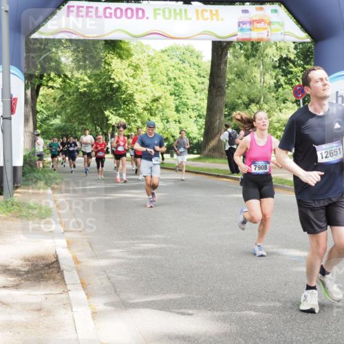 29.06.2025 - hella hamburg halbmarathon MichiJ http://msf.ph/oto/8302367 29.06.2025 10:34:49 Zwischen KM18-KM19 1604, 3087, 5459, 5532, 6421, 6978, 7599, 7908, 7962, 8482, 9386, 9529, 9786, 11185, 12651, 13614, 13728, 14415, 15149, 15611, 15684, 15741, 15973, 17669, 17718, 19209 meine-sportfotos.de