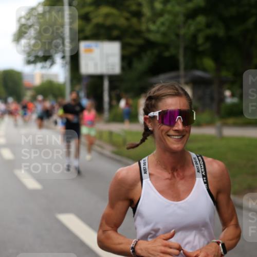 29.06.2025 - hella hamburg halbmarathon Yannick Fuchs http://msf.ph/oto/8302443 29.06.2025 10:37:37 20KM 1735, 2653, 3697, 3928, 4080, 4229, 4318, 5124, 5477, 7026, 7508, 7635, 10099, 10237, 10251, 11177, 12153, 12723, 12776, 13398, 13746, 13807, 14201, 14210, 14484, 14849, 15328, 15706, 15851, 15921, 16314, 16338, 16997, 18004, 18274, 18304, 18449, 18987, 19009, 19038, 19051, 19229 meine-sportfotos.de