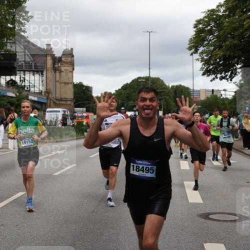 29.06.2025 - hella hamburg halbmarathon Yannick Fuchs http://msf.ph/oto/8302488 29.06.2025 10:49:59 20KM 1130, 1180, 1877, 2378, 2982, 3042, 3048, 4951, 5287, 5465, 5721, 5744, 6759, 7646, 7742, 8255, 8311, 8330, 8639, 8863, 9361, 9562, 9622, 11039, 11143, 11309, 11554, 11638, 12196, 12515, 12858, 13474, 14363, 14461, 15134, 16043, 16375, 16401, 16434, 16625, 16786, 17468, 17615, 18117, 18125, 18212, 18325, 18340, 18495, 18531, 18634, 18746, 18835, 18966, 19120, 19152 meine-sportfotos.de