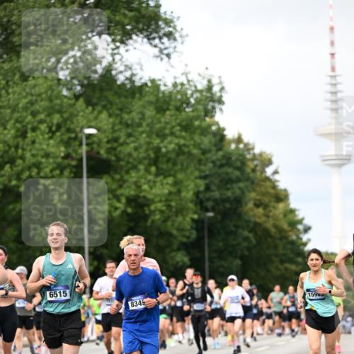 29.06.2025 - hella hamburg halbmarathon Dr. Thomas Lammeyer http://msf.ph/oto/8302643 29.06.2025 10:38:03 Kennedybrücke 1189, 1275, 1764, 1896, 2038, 2526, 2776, 2933, 3264, 3340, 3345, 3848, 4361, 4433, 4445, 4449, 4807, 4824, 4826, 5075, 5096, 5141, 5557, 5561, 5566, 5569, 5691, 5821, 5822, 5887, 6364, 6515, 6516, 6956, 7027, 7565, 7633, 7653, 7982, 8157, 8277, 8349, 8375, 8377, 8383, 8401, 8620, 9258, 9438, 9706, 9799, 9875, 9995, 10048, 10071, 10561, 10800, 11111, 11229, 11237, 11260, 11338 meine-sportfotos.de