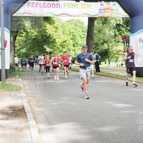 29.06.2025 - hella hamburg halbmarathon MichiJ http://msf.ph/oto/8302652 29.06.2025 10:34:50 Zwischen KM18-KM19 1604, 5459, 5532, 6421, 6978, 7599, 7908, 7962, 8482, 9386, 9529, 9786, 11185, 12651, 13614, 13728, 14415, 15149, 15611, 15684, 15741, 15973, 17669, 17718, 18797, 19209 meine-sportfotos.de