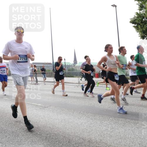 29.06.2025 - hella hamburg halbmarathon Lena Gebhardt http://msf.ph/oto/8302687 29.06.2025 10:37:12 Lombardsbrücke 5640, 13971, 7713, 10931, 8257, 1022, 1118, 1253, 1276, 1337, 1339, 1488, 1490, 1597, 1819, 1952, 1954, 2016, 2031, 2072, 2104, 2272, 2480, 2486, 2552, 3127, 3165, 3714, 3873, 3895, 4097, 4347, 4618, 4733, 4762, 4996, 5146, 5171, 5186, 5224, 5538, 5560, 5640, 5786, 5789, 5790, 5940, 6156, 6172, 6359, 6584, 6804, 7085, 7202, 7235, 7544, 7707, 7773, 7777, 7823, 8007, 8257, 8258, 8315, 8499, 8758, 8811, 8843, 8936, 8937, 9054, 9055, 9295, 9524, 9694 meine-sportfotos.de
