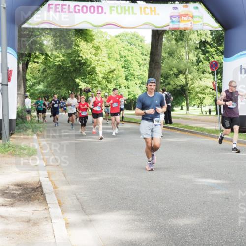 29.06.2025 - hella hamburg halbmarathon MichiJ http://msf.ph/oto/8302689 29.06.2025 10:34:50 Zwischen KM18-KM19 1604, 5459, 5532, 6421, 6978, 7599, 7908, 7962, 8482, 9386, 9529, 9786, 11185, 12651, 13614, 13728, 14415, 15149, 15611, 15684, 15741, 15973, 17669, 17718, 18797, 19209 meine-sportfotos.de
