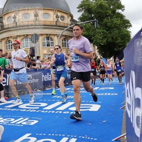 29.06.2025 - hella hamburg halbmarathon Strokosch-Dieckow http://msf.ph/oto/8302714 29.06.2025 10:54:14 Ziel 1267, 3103, 3177, 3861, 3898, 5638, 6082, 6084, 6294, 6443, 6512, 7274, 8223, 8390, 9791, 11430, 12213, 13033, 13289, 13397, 13794, 13803, 15169, 15524, 15946, 16527, 16574, 16750, 16780, 16879, 17087, 17698, 18268 meine-sportfotos.de
