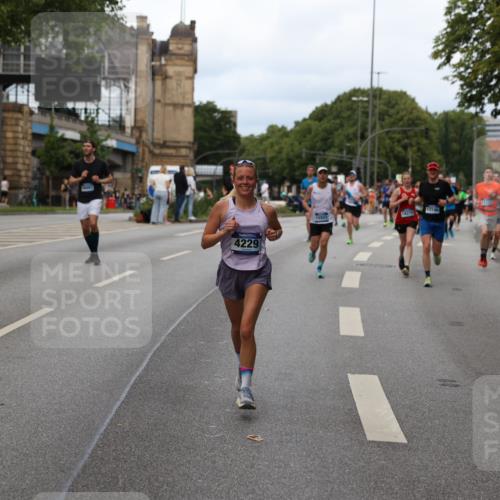 29.06.2025 - hella hamburg halbmarathon Yannick Fuchs http://msf.ph/oto/8302927 29.06.2025 10:37:44 20KM 2653, 3109, 3116, 3124, 3697, 3928, 4080, 4229, 4318, 7026, 7508, 7635, 8664, 9114, 10099, 10237, 10251, 10493, 11177, 12153, 12723, 12776, 13398, 13746, 13807, 14201, 14210, 14484, 14849, 15706, 15851, 15921, 16314, 16338, 16997, 17391, 17403, 18274, 18449, 18987, 19009, 19038, 19051, 19229 meine-sportfotos.de