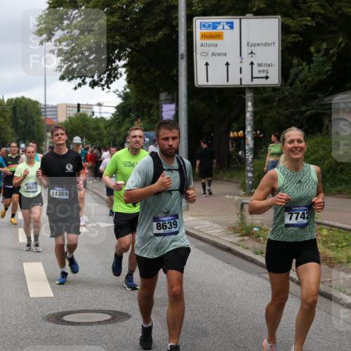 29.06.2025 - hella hamburg halbmarathon Yannick Fuchs http://msf.ph/oto/8303022 29.06.2025 10:50:01 20KM 1130, 1180, 1877, 2378, 2982, 3042, 3048, 4594, 4813, 4951, 5287, 5465, 5721, 5744, 6759, 7646, 7742, 8255, 8311, 8330, 8639, 8863, 9361, 9562, 9622, 11143, 11309, 11554, 11638, 11870, 12196, 12515, 12858, 13474, 14363, 14461, 15134, 16008, 16009, 16043, 16375, 16434, 16625, 17468, 17615, 18117, 18125, 18212, 18325, 18340, 18495, 18531, 18634, 18966, 19152 meine-sportfotos.de