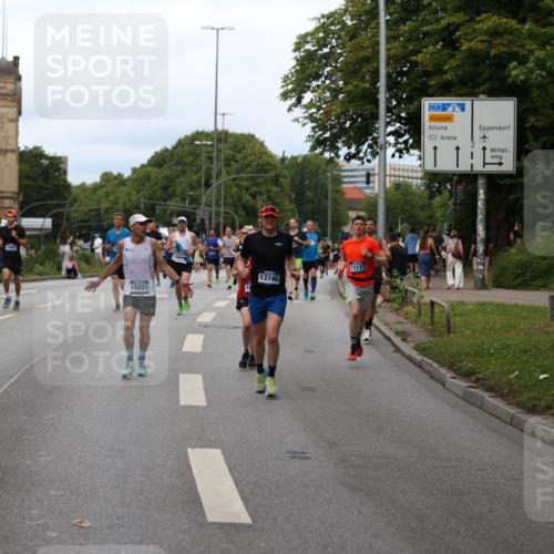 29.06.2025 - hella hamburg halbmarathon Yannick Fuchs http://msf.ph/oto/8303065 29.06.2025 10:37:45 20KM 2653, 3109, 3116, 3124, 3697, 3928, 4080, 4229, 4318, 6495, 7026, 7508, 7635, 8664, 9114, 10099, 10237, 10251, 10493, 11177, 12153, 12623, 12657, 12723, 12776, 13398, 13746, 13807, 14201, 14210, 14484, 14849, 15706, 15921, 16314, 16338, 16997, 17391, 17403, 18274, 18449, 19009, 19038, 19051, 19229 meine-sportfotos.de