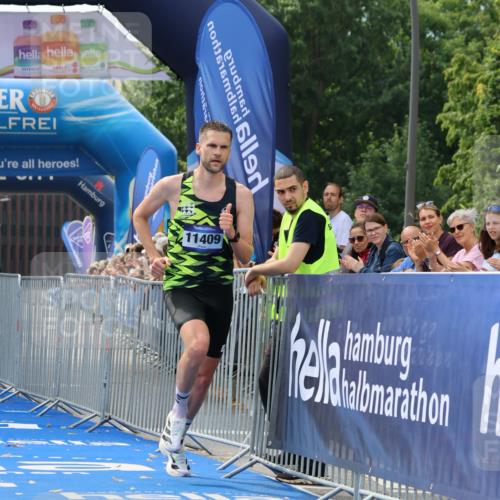 29.06.2025 - hella hamburg halbmarathon Strokosch-Dieckow http://msf.ph/oto/8303069 29.06.2025 10:16:18 Ziel 11409 meine-sportfotos.de