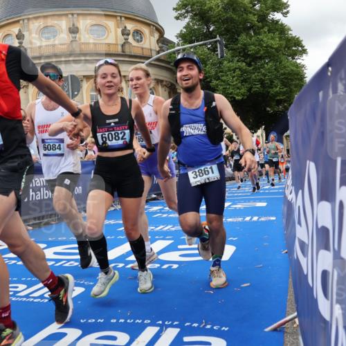 29.06.2025 - hella hamburg halbmarathon Strokosch-Dieckow http://msf.ph/oto/8303089 29.06.2025 10:54:17 Ziel 1267, 1442, 3103, 3177, 3426, 3861, 3898, 4635, 6082, 6084, 6443, 6511, 6512, 7274, 8223, 8772, 11430, 12213, 12362, 13033, 13289, 13803, 15169, 15524, 15946, 16327, 16527, 16574, 16750, 16780, 16879, 17087, 17698, 18268 meine-sportfotos.de