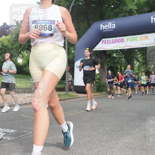 29.06.2025 - hella hamburg halbmarathon KatJ http://msf.ph/oto/8303114 29.06.2025 10:43:32 Zwischen KM18-KM19 1130, 1485, 2083, 2250, 2741, 2996, 4813, 5492, 7547 meine-sportfotos.de