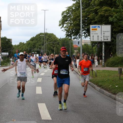 29.06.2025 - hella hamburg halbmarathon Yannick Fuchs http://msf.ph/oto/8303120 29.06.2025 10:37:47 20KM 3109, 3116, 3124, 3697, 3928, 4080, 4229, 4318, 6495, 7026, 7508, 7635, 8664, 9114, 10099, 10237, 10251, 10493, 11177, 11778, 12153, 12623, 12657, 12723, 12776, 13398, 13746, 13807, 14201, 14210, 14484, 14849, 15706, 15921, 16314, 16338, 16997, 17391, 17403, 18274, 18449, 19009, 19038, 19051, 19229 meine-sportfotos.de
