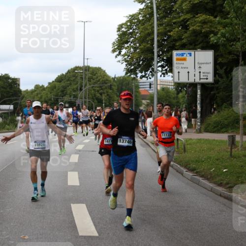 29.06.2025 - hella hamburg halbmarathon Yannick Fuchs http://msf.ph/oto/8303147 29.06.2025 10:37:47 20KM 3109, 3116, 3124, 3697, 3928, 4080, 4229, 4318, 6495, 7026, 7508, 7635, 8664, 9114, 10099, 10237, 10251, 10493, 11177, 11778, 12153, 12623, 12657, 12723, 12776, 13398, 13746, 13807, 14201, 14210, 14484, 14849, 15706, 15921, 16314, 16338, 16997, 17391, 17403, 18274, 18449, 19009, 19038, 19051, 19229 meine-sportfotos.de