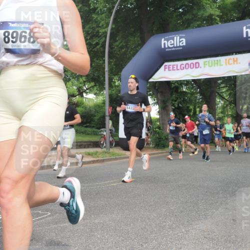 29.06.2025 - hella hamburg halbmarathon KatJ http://msf.ph/oto/8303180 29.06.2025 10:43:32 Zwischen KM18-KM19 1130, 1485, 2083, 2250, 2741, 2996, 4813, 5492, 7547 meine-sportfotos.de