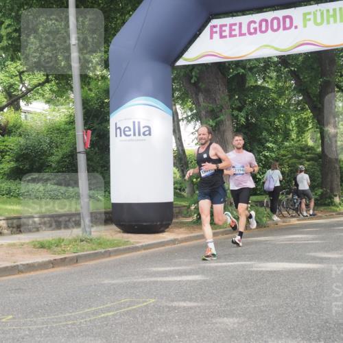 29.06.2025 - hella hamburg halbmarathon KatJ http://msf.ph/oto/8303200 29.06.2025 10:14:12 Zwischen KM18-KM19  meine-sportfotos.de