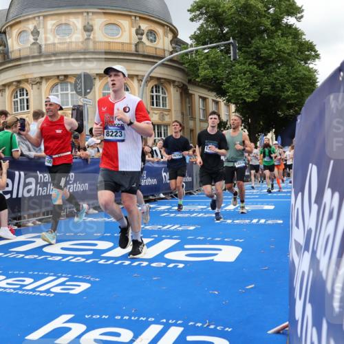29.06.2025 - hella hamburg halbmarathon Strokosch-Dieckow http://msf.ph/oto/8303276 29.06.2025 10:54:19 Ziel 1267, 1442, 3103, 3177, 3426, 3861, 4635, 6082, 6084, 6511, 6512, 7129, 7274, 8223, 8772, 11009, 11430, 12321, 12362, 13033, 13289, 13803, 15169, 15946, 16327, 16527, 16574, 16750, 16879, 17087, 17698, 18268, 19067 meine-sportfotos.de