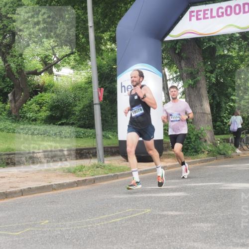 29.06.2025 - hella hamburg halbmarathon KatJ http://msf.ph/oto/8303360 29.06.2025 10:14:13 Zwischen KM18-KM19  meine-sportfotos.de