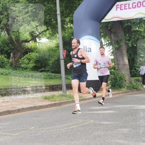 29.06.2025 - hella hamburg halbmarathon KatJ http://msf.ph/oto/8303397 29.06.2025 10:14:13 Zwischen KM18-KM19  meine-sportfotos.de