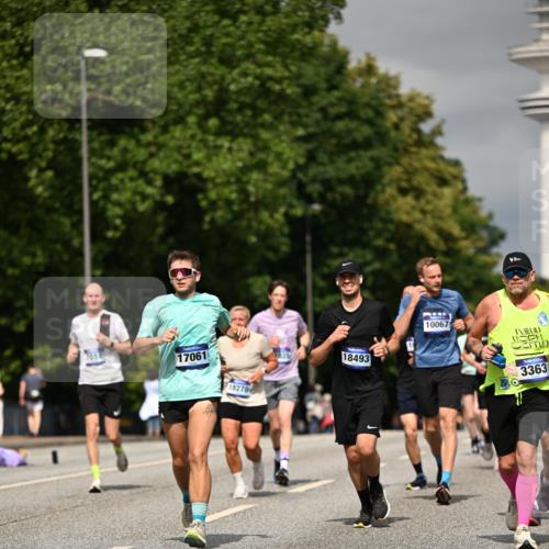 29.06.2025 - hella hamburg halbmarathon Dr. Thomas Lammeyer http://msf.ph/oto/8303458 29.06.2025 10:16:31 Kennedybrücke 1249, 1610, 1785, 1850, 1851, 2942, 2963, 2964, 3182, 3248, 3262, 3363, 4453, 4532, 5150, 5166, 5176, 6822, 7014, 7907, 8917, 8971, 9428, 9705, 10067, 10402, 10409, 10685, 11025 meine-sportfotos.de