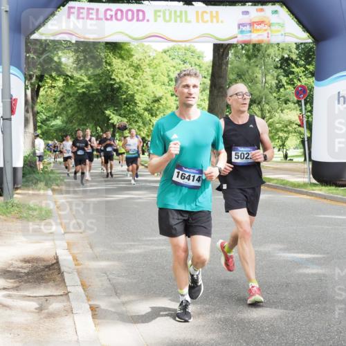 29.06.2025 - hella hamburg halbmarathon MichiJ http://msf.ph/oto/8303475 29.06.2025 10:35:00 Zwischen KM18-KM19 1689, 1942, 5022, 5650, 6203, 7480, 8852, 9305, 10423, 13554, 14618, 14619, 15026, 16414, 17846, 18118 meine-sportfotos.de