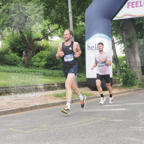 29.06.2025 - hella hamburg halbmarathon KatJ http://msf.ph/oto/8303480 29.06.2025 10:14:13 Zwischen KM18-KM19  meine-sportfotos.de