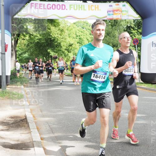 29.06.2025 - hella hamburg halbmarathon MichiJ http://msf.ph/oto/8303522 29.06.2025 10:35:00 Zwischen KM18-KM19 1689, 1942, 5022, 5650, 6203, 7480, 8852, 9305, 10423, 13554, 14618, 14619, 15026, 16414, 17846, 18118 meine-sportfotos.de