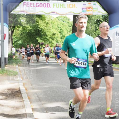 29.06.2025 - hella hamburg halbmarathon MichiJ http://msf.ph/oto/8303551 29.06.2025 10:35:00 Zwischen KM18-KM19 1689, 1942, 5022, 5650, 6203, 7480, 8852, 9305, 10423, 13554, 14618, 14619, 15026, 16414, 17846, 18118 meine-sportfotos.de