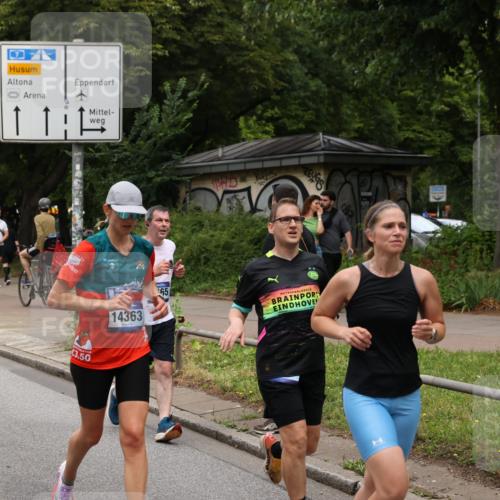 29.06.2025 - hella hamburg halbmarathon Yannick Fuchs http://msf.ph/oto/8303668 29.06.2025 10:50:06 20KM 1130, 1180, 1877, 2378, 2982, 3042, 3048, 4594, 4813, 4951, 5287, 5465, 5721, 5744, 6759, 7646, 7742, 8311, 8330, 8639, 8863, 8968, 8996, 9246, 9622, 9903, 10084, 11143, 11309, 11554, 11638, 11870, 12196, 12515, 12858, 13474, 14363, 14461, 15134, 16008, 16009, 16043, 16375, 16434, 16620, 16625, 17468, 18117, 18125, 18325, 18340, 18495, 18531, 18634, 18966, 19152 meine-sportfotos.de