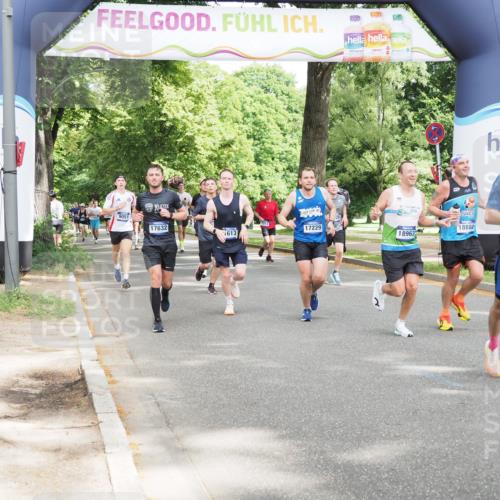 29.06.2025 - hella hamburg halbmarathon MichiJ http://msf.ph/oto/8303748 29.06.2025 10:35:04 Zwischen KM18-KM19 1689, 2274, 4528, 5022, 5650, 6203, 9051, 10423, 13554, 14594, 15309, 16089, 16414, 17229, 17632, 18963 meine-sportfotos.de