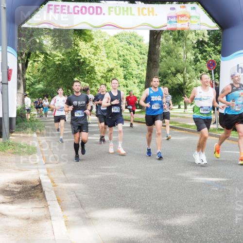 29.06.2025 - hella hamburg halbmarathon MichiJ http://msf.ph/oto/8303787 29.06.2025 10:35:04 Zwischen KM18-KM19 1689, 2274, 4528, 5022, 5650, 6203, 9051, 10423, 13554, 14594, 15309, 16089, 16414, 17229, 17632, 18963 meine-sportfotos.de