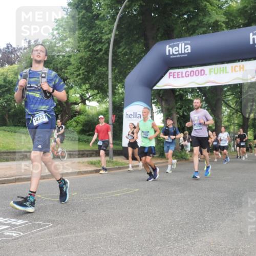 29.06.2025 - hella hamburg halbmarathon KatJ http://msf.ph/oto/8303812 29.06.2025 10:43:35 Zwischen KM18-KM19 1130, 1485, 2250, 5492, 7547 meine-sportfotos.de