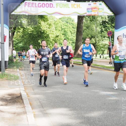 29.06.2025 - hella hamburg halbmarathon MichiJ http://msf.ph/oto/8303841 29.06.2025 10:35:04 Zwischen KM18-KM19 1689, 2274, 4528, 5022, 5650, 6203, 9051, 10423, 13554, 14594, 15309, 16089, 16414, 17229, 17632, 18963 meine-sportfotos.de