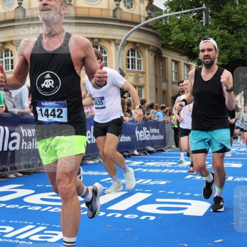 29.06.2025 - hella hamburg halbmarathon Strokosch-Dieckow http://msf.ph/oto/8303899 29.06.2025 10:54:25 Ziel 1267, 1442, 2474, 3426, 3794, 4635, 4868, 6511, 6512, 7129, 8772, 8798, 11009, 11797, 11799, 12321, 12362, 12607, 13289, 15146, 15946, 16327, 16574, 16750, 16879, 17698, 18268, 19067 meine-sportfotos.de