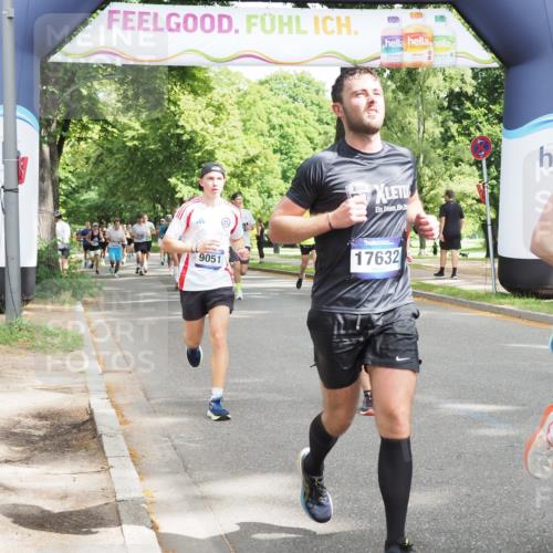 29.06.2025 - hella hamburg halbmarathon MichiJ http://msf.ph/oto/8304110 29.06.2025 10:35:06 Zwischen KM18-KM19 1613, 2213, 2274, 4528, 9051, 14594, 15309, 16089, 17229, 17632, 18882, 18963 meine-sportfotos.de