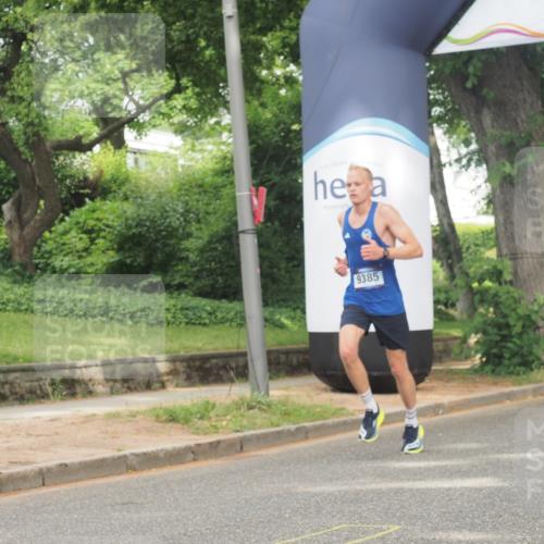 29.06.2025 - hella hamburg halbmarathon KatJ http://msf.ph/oto/8304114 29.06.2025 10:14:17 Zwischen KM18-KM19  meine-sportfotos.de