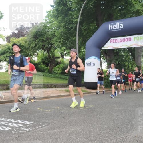 29.06.2025 - hella hamburg halbmarathon KatJ http://msf.ph/oto/8304134 29.06.2025 10:43:37 Zwischen KM18-KM19 1130, 1485, 2250, 5492, 6272, 6399, 8669 meine-sportfotos.de