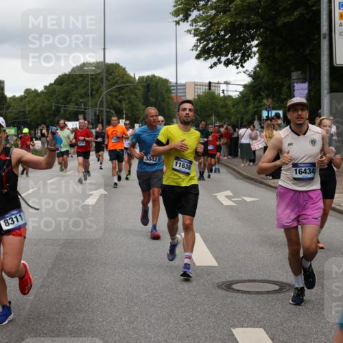 29.06.2025 - hella hamburg halbmarathon Yannick Fuchs http://msf.ph/oto/8304174 29.06.2025 10:50:07 20KM 1130, 1180, 1877, 2378, 2982, 3042, 3048, 4594, 4813, 4951, 5287, 5465, 5721, 5744, 6759, 7547, 7646, 7742, 8311, 8330, 8639, 8863, 8968, 8996, 9246, 9622, 9903, 10084, 11143, 11309, 11554, 11638, 11870, 12515, 12858, 13474, 14363, 14461, 15134, 16008, 16009, 16043, 16375, 16434, 16620, 16625, 17468, 18117, 18125, 18325, 18340, 18495, 18531, 18634, 18867, 18966, 19152 meine-sportfotos.de