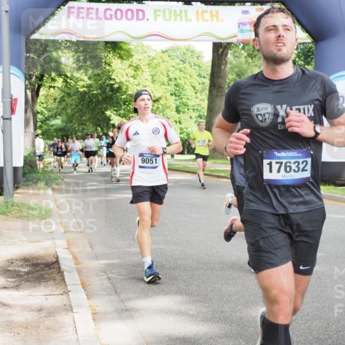29.06.2025 - hella hamburg halbmarathon MichiJ http://msf.ph/oto/8304188 29.06.2025 10:35:07 Zwischen KM18-KM19 1613, 2213, 2274, 4528, 9051, 14594, 15309, 15923, 16089, 17229, 17632, 18882, 18963 meine-sportfotos.de
